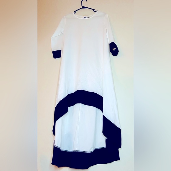 Formal dress - Picture 1 of 2